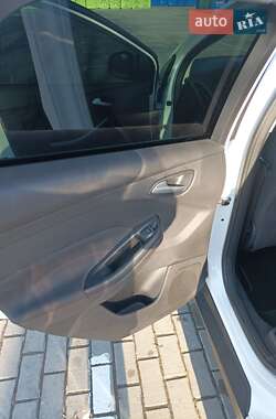 Универсал Ford Focus 2014 в 