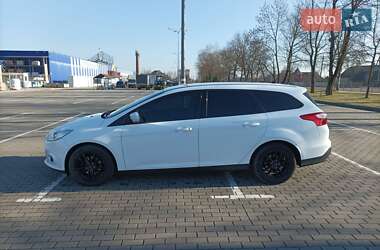 Универсал Ford Focus 2014 в 