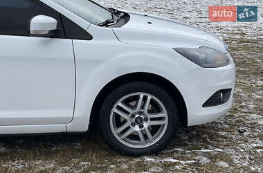Универсал Ford Focus 2010 в 