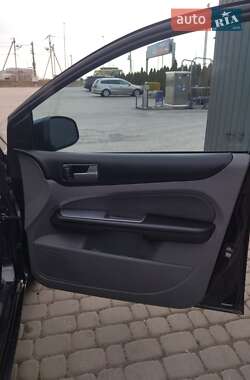 Хэтчбек Ford Focus 2009 в Львове