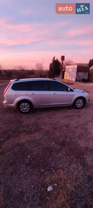 Универсал Ford Focus 2010 в Дашеве