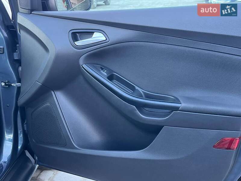 Хэтчбек Ford Focus 2013 в Львове
