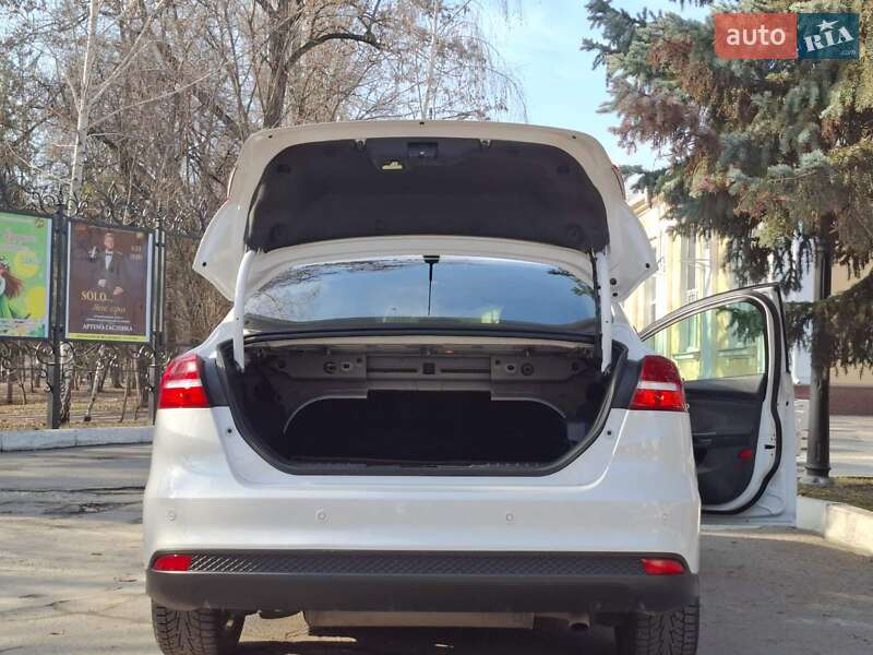 Седан Ford Focus 2017 в Кропивницком