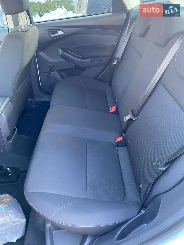 Хэтчбек Ford Focus 2017 в Полтаве фото 9 Хэтчбек Ford Focus 2017 в Полтаве