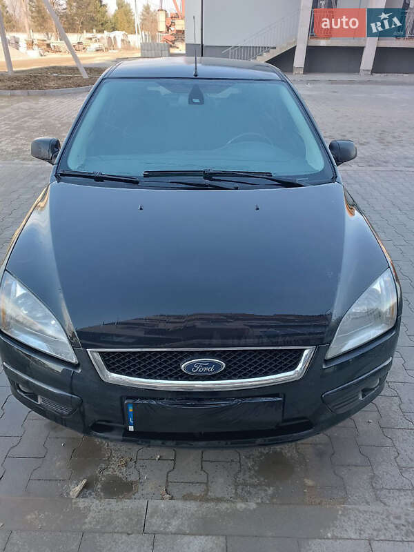 Хэтчбек Ford Focus 2007 в 