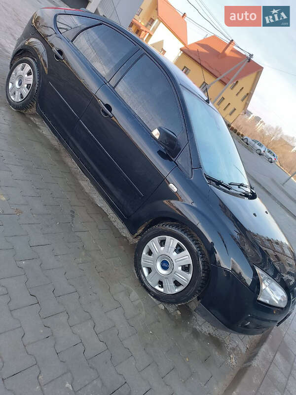 Хэтчбек Ford Focus 2007 в Загвоздье