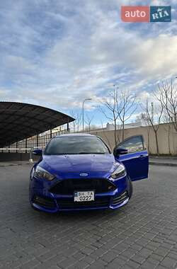 Хэтчбек Ford Focus 2015 в Одессе