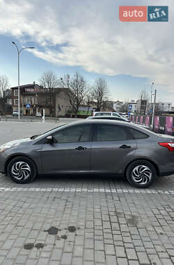 Седан Ford Focus 2013 в 