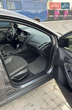 Седан Ford Focus 2013 в 