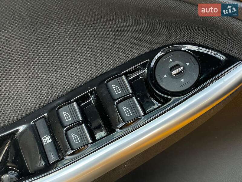 Хэтчбек Ford Focus 2013 в Киеве
