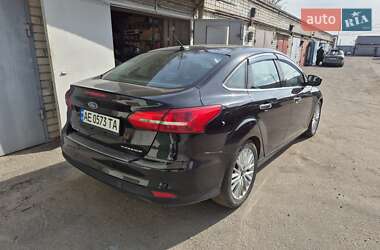 Седан Ford Focus 2016 в 