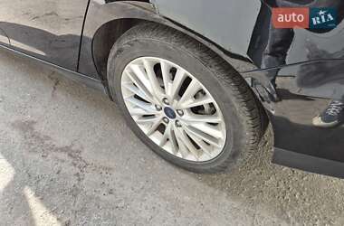 Седан Ford Focus 2016 в 