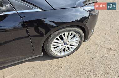 Седан Ford Focus 2016 в 