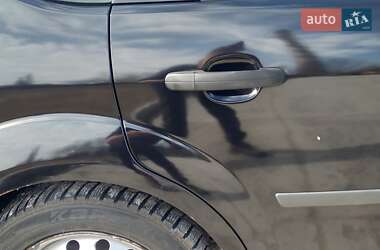 Хэтчбек Ford Focus 2005 в 