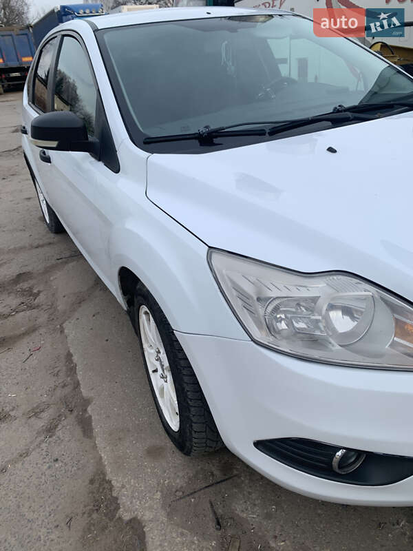Хэтчбек Ford Focus 2008 в Хмельницком