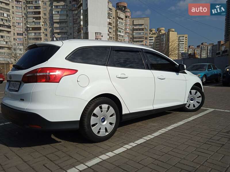 Универсал Ford Focus 2016 в Киеве