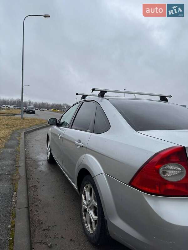 Седан Ford Focus 2010 в Львове