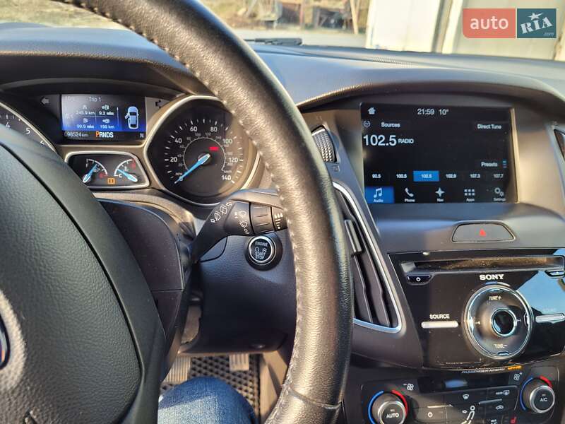 Хэтчбек Ford Focus 2016 в Львове