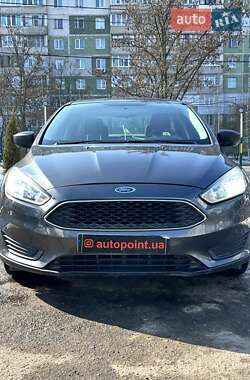 Седан Ford Focus 2015 в Сумах