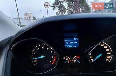 Хэтчбек Ford Focus 2013 в 
