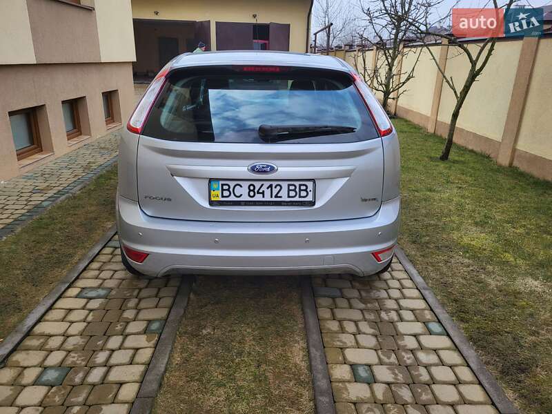 Хэтчбек Ford Focus 2011 в Львове