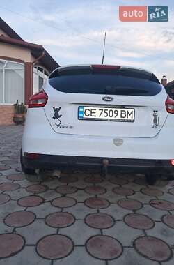 Хэтчбек Ford Focus 2015 в 