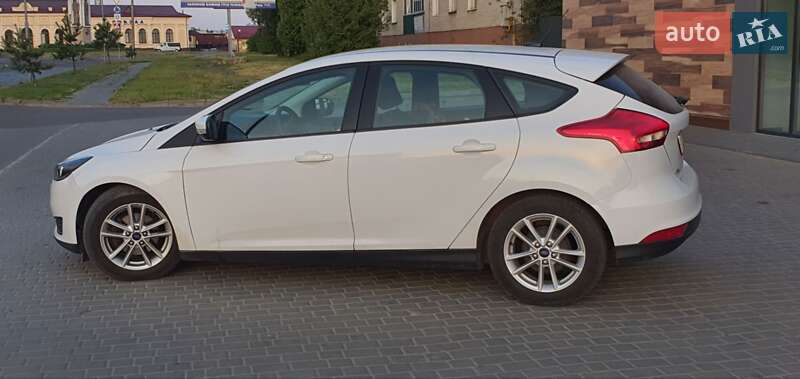 Хэтчбек Ford Focus 2015 в Гостомеле