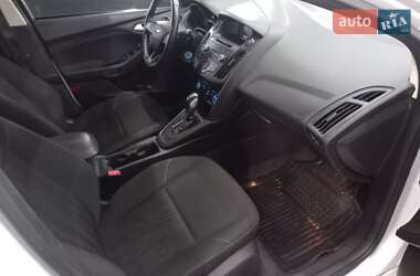 Седан Ford Focus 2015 в 