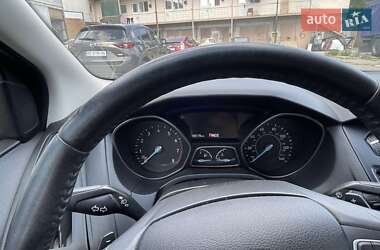 Седан Ford Focus 2015 в 