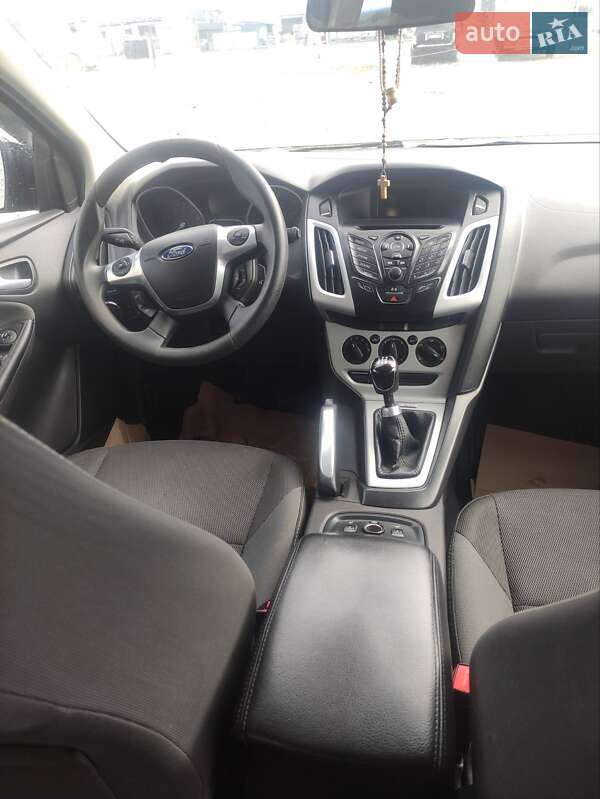 Хэтчбек Ford Focus 2013 в Львове фото 11 Хэтчбек Ford Focus 2013 в Львове