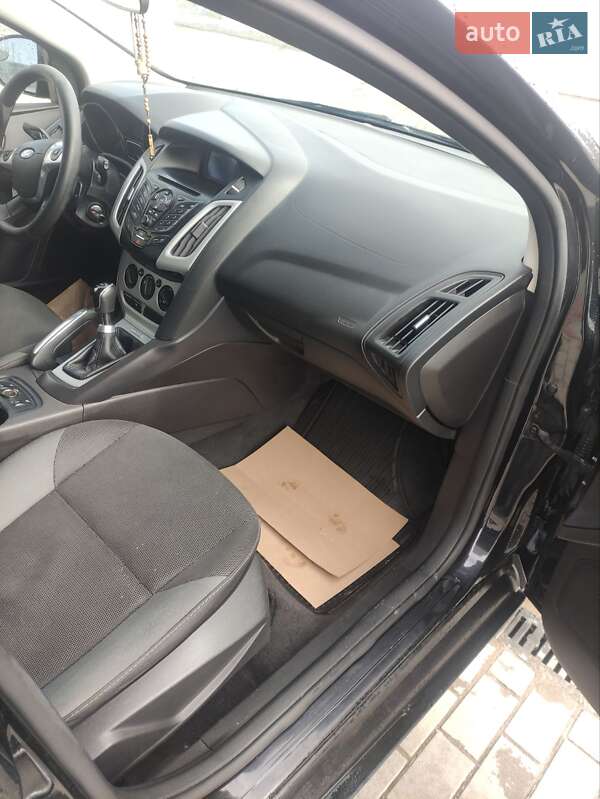 Хэтчбек Ford Focus 2013 в Львове фото 7 Хэтчбек Ford Focus 2013 в Львове