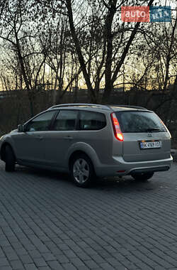 Универсал Ford Focus 2010 в 
