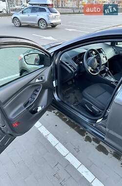 Седан Ford Focus 2017 в 