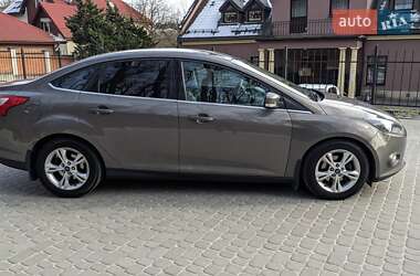 Седан Ford Focus 2013 в 