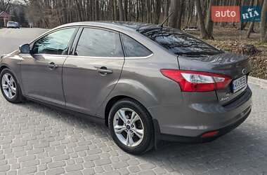 Седан Ford Focus 2013 в 