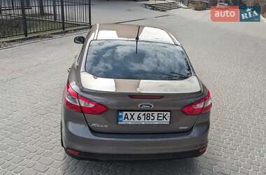 Седан Ford Focus 2013 в 