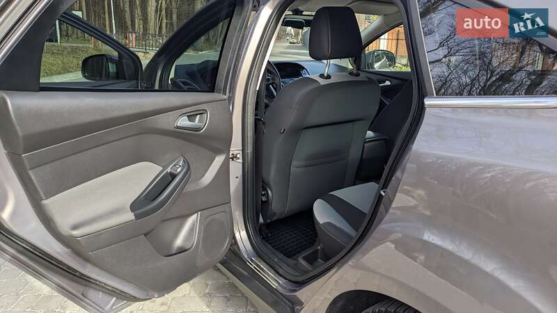 Седан Ford Focus 2013 в Львове