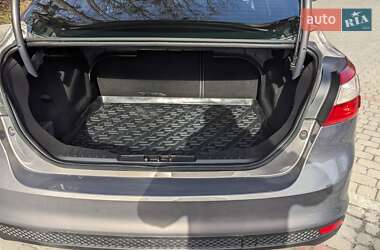 Седан Ford Focus 2013 в 