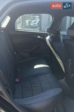 Хетчбек Ford Focus 2014 в 
