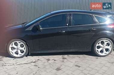 Хетчбек Ford Focus 2014 в 