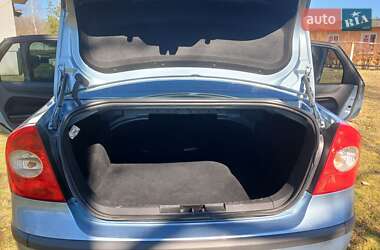 Седан Ford Focus 2005 в 
