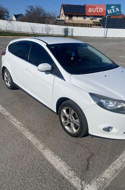 Хэтчбек Ford Focus 2013 в 