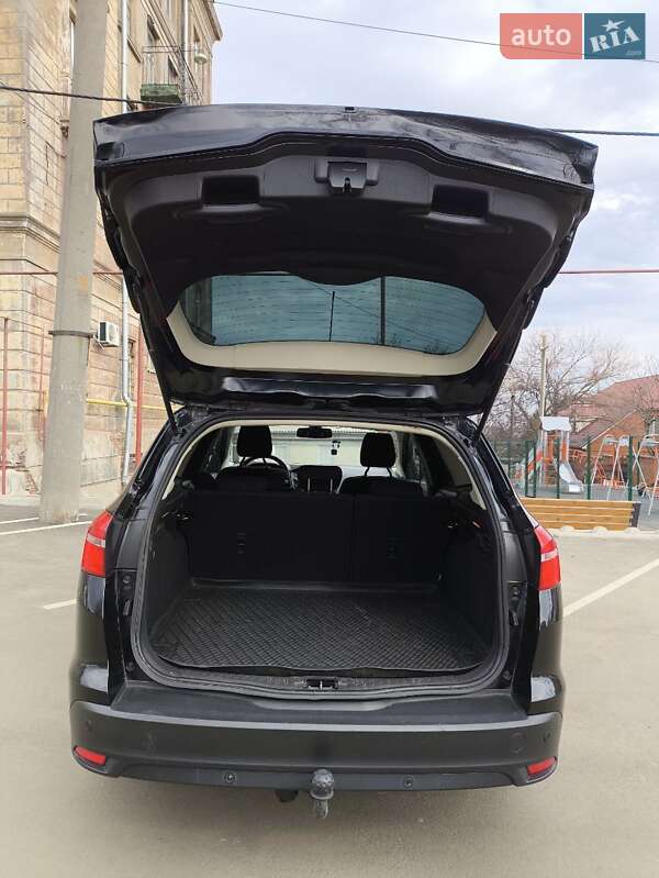 Універсал Ford Focus 2015 в Дніпрі