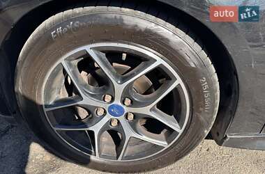 Хэтчбек Ford Focus 2015 в 