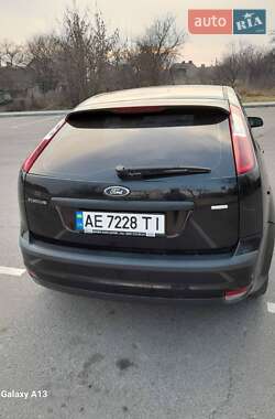 Хэтчбек Ford Focus 2006 в 