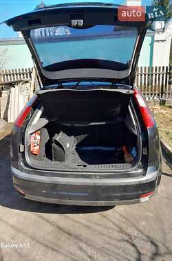Хэтчбек Ford Focus 2006 в Киеве