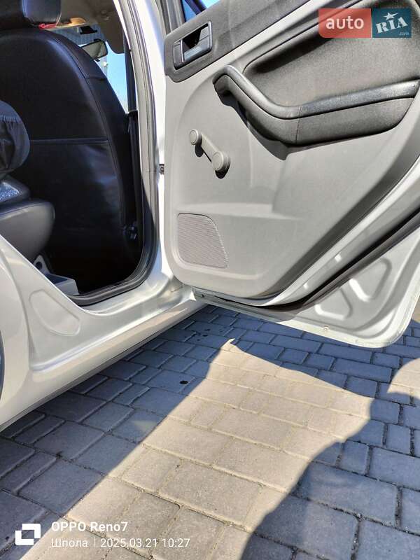 Хэтчбек Ford Focus 2011 в Шполе