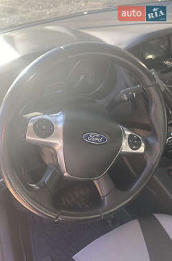Седан Ford Focus 2012 в 