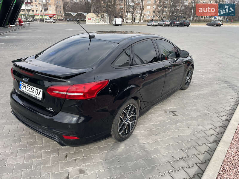 Седан Ford Focus 2015 в Луцьку