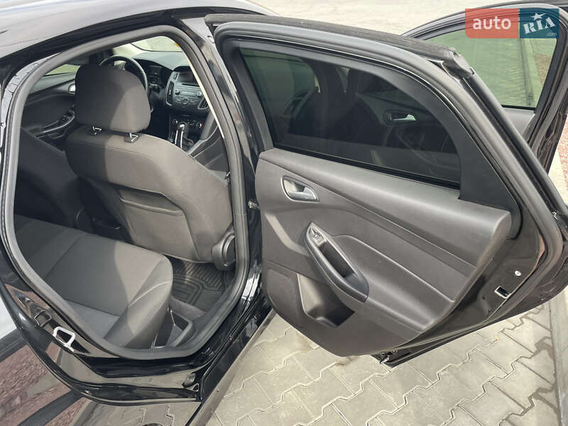 Седан Ford Focus 2015 в Луцьку